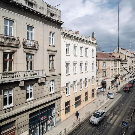 Creamy Apartment Lviv Bagian luar foto