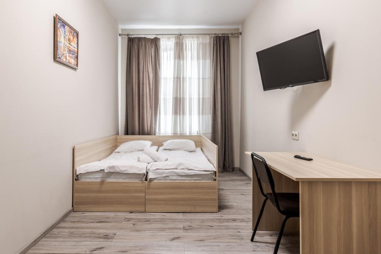 Creamy Apartment Lviv Bagian luar foto
