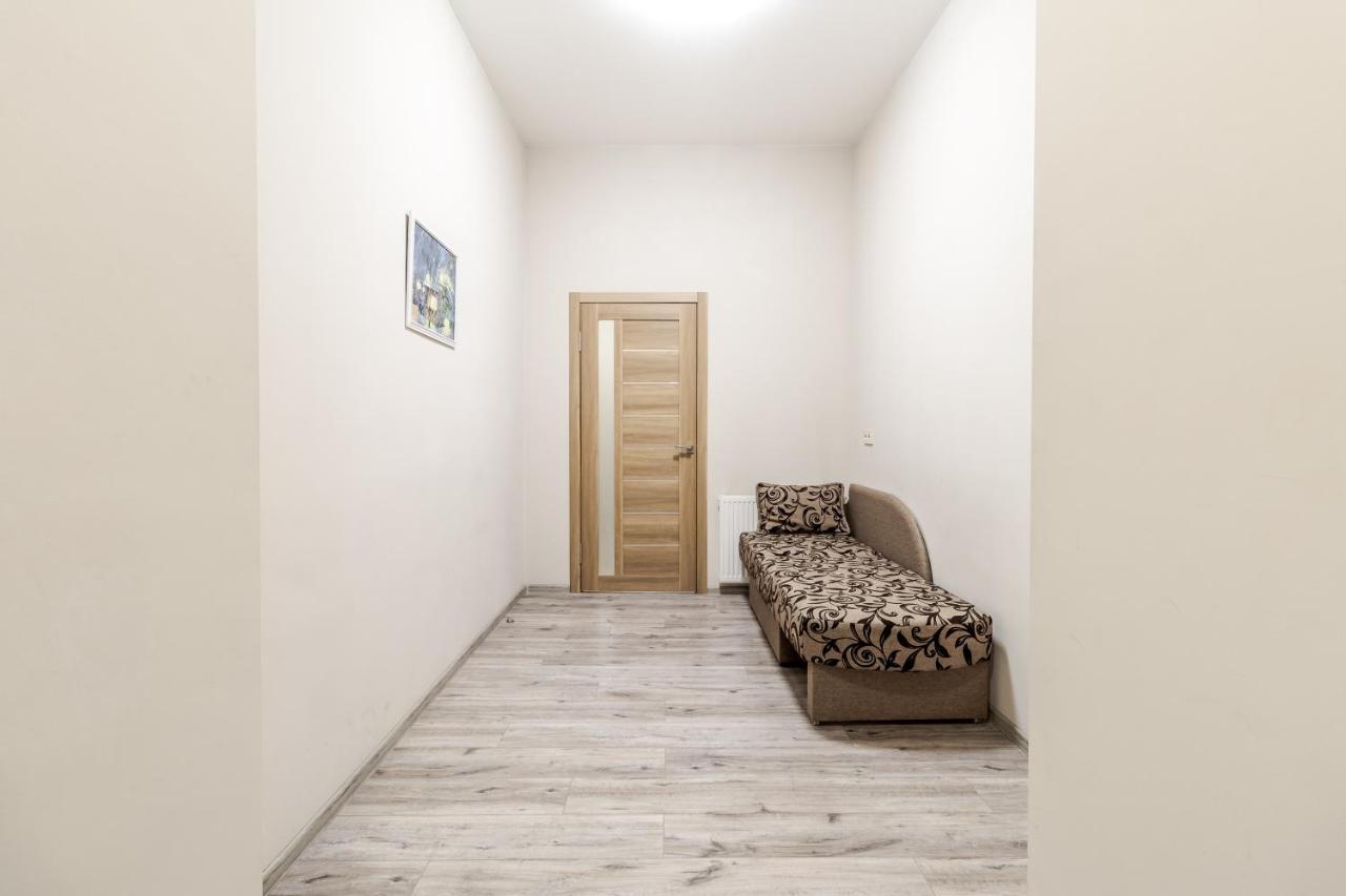 Creamy Apartment Lviv Bagian luar foto